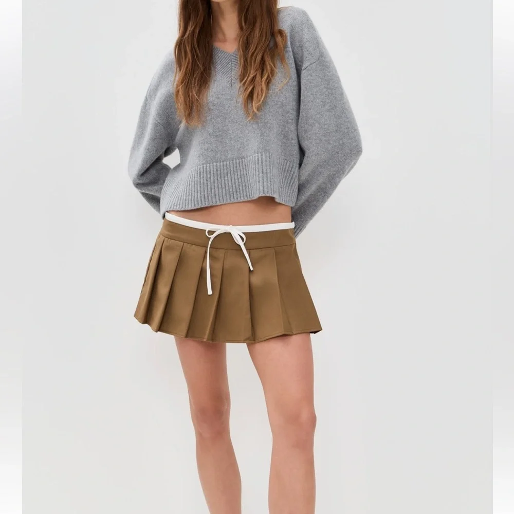 Lioness Khaki Pleated Mini Skirt - Picture 2 of 11